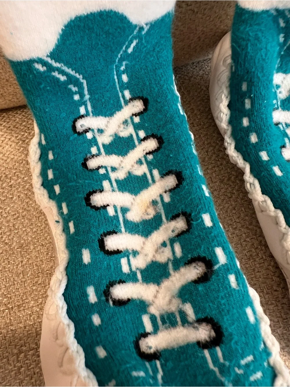 Mocc Ons 2-3Y Sock Shoes White Teal Sneaker Slippers 24-36M GUC